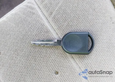 2003 Mercury Grand Marquis Gs from USA, damaged, VIN 2MEFM74W43X662190